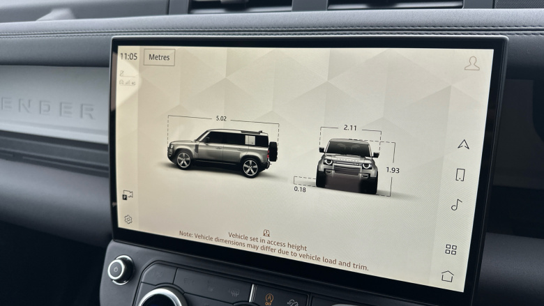 Land Rover Defender 3.0 D350 X-Dynamic SE 110 5dr Auto Diesel Estate